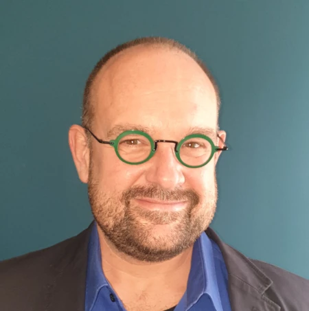 Holger Fitzner - Ansprechpartner Senioreneinrichtungen & Pflegedienste
